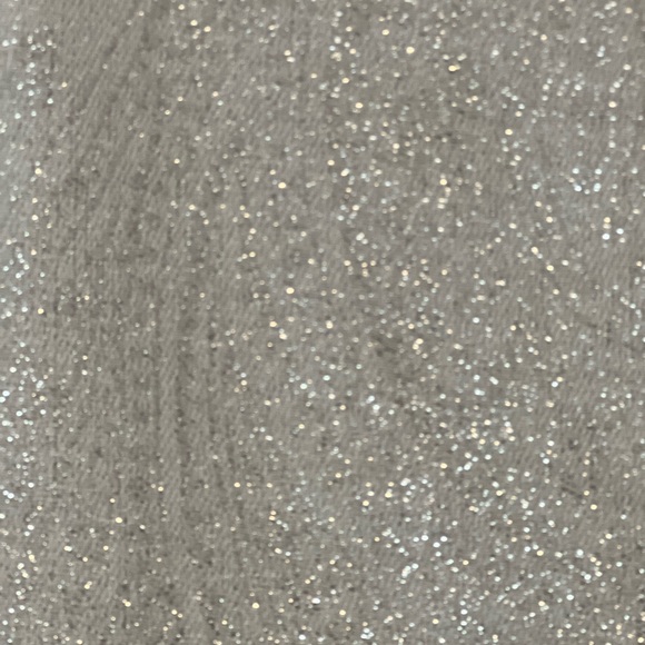 Jessica McClintock White Silver Metallic Paisley Fringe Shawl - Picture 2 of 5